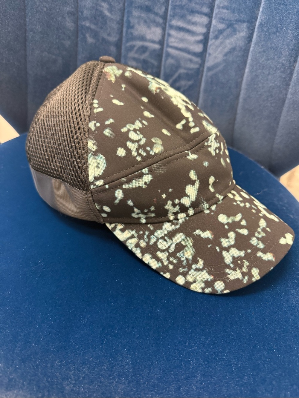 Lululemon Dash And Splash Cap II 
Hat